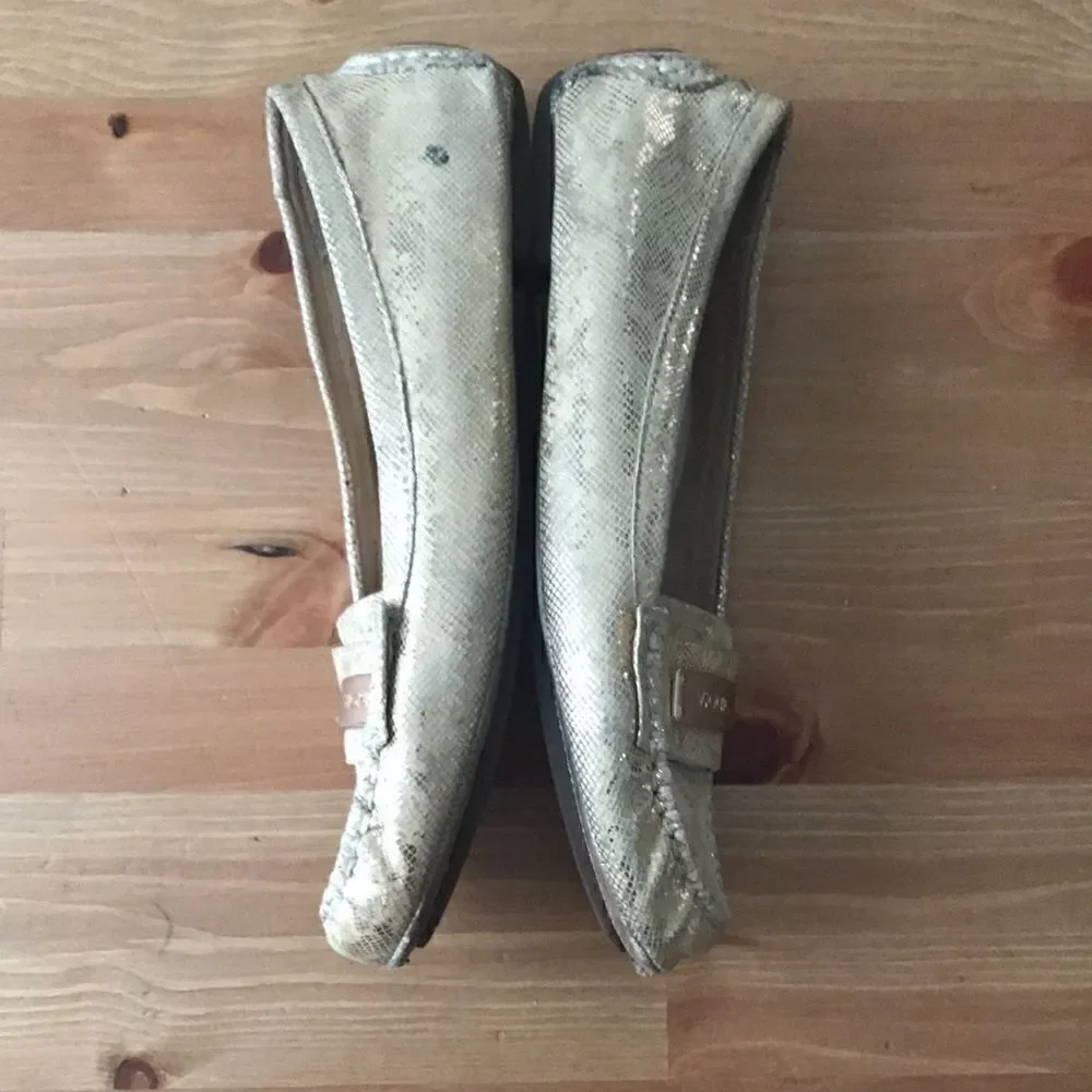 Vionic gold leather